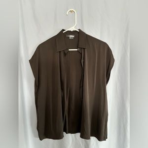 Satin, collared, sleeveless